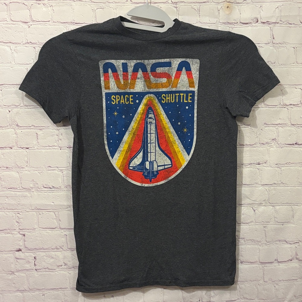 FIFTH SUN - NASA Space Shuttle Graphic Tee - Charcoal Sz: Small